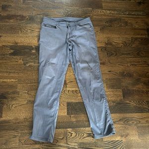 Lululemon Men’s Classic Fit ABC